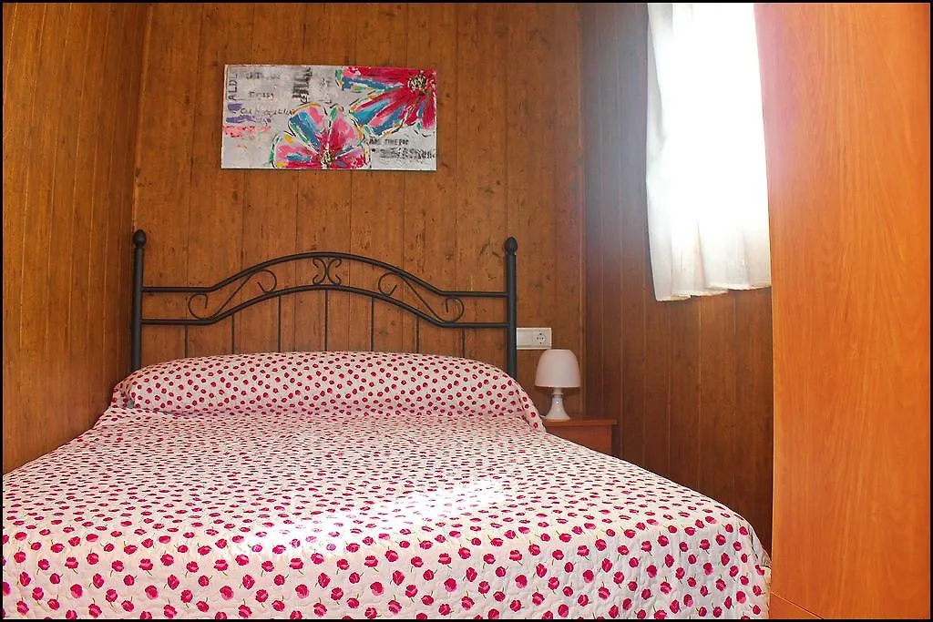 Bungalow Curro Pareja 131 كونيل ذي لا فرونتيرا 0*,  إسبانيا